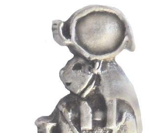 Sekhmet Egyptian Goddess of Fire War & Healing Pewter Pin Badge - Hand Made in The United Kingdom