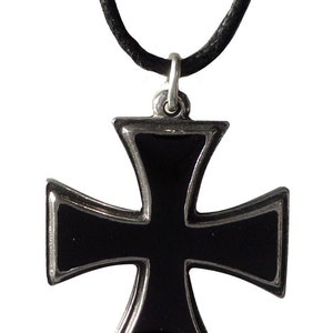 Knights Templar Cross-Pattée Masonic Freemasonry Pewter & Black Enamel Pendant - Hand Made in The United Kingdom