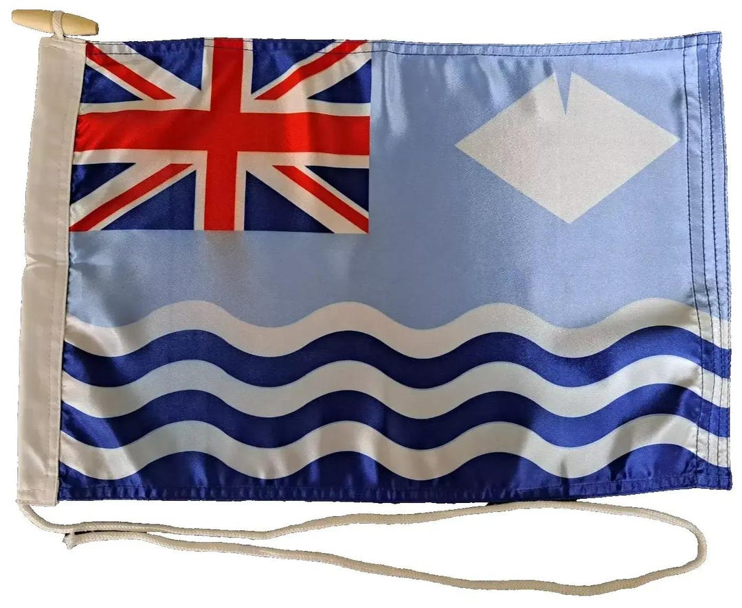 Isle of Wight Ensign Boat Flag With Rope and Toggle - Exclusive to ...