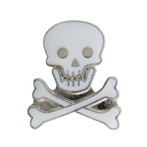 Pirate Skull & Crossbones White Pin Badge