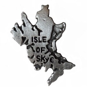 Scotland Isle of Skye Pewter Pin Badge - Hand Made in The United Kingdom
