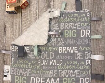 Dream big Green Tag Blanket, Baby Sensory toy, Baby tag toy, New baby gift, Welcome baby gift, Baby shower gift, Baby boy gift