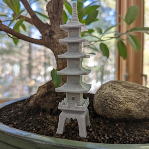 Miniature Tsutakawa Pagoda