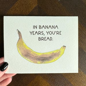 Em anos de banana você é pão - Cartão de aniversário engraçado - Cartão de felicitações hilário - Tamanho A2 - Para ele - Para ela