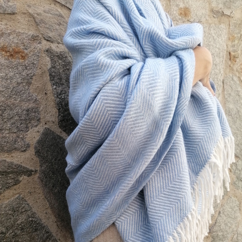 Woven blanket