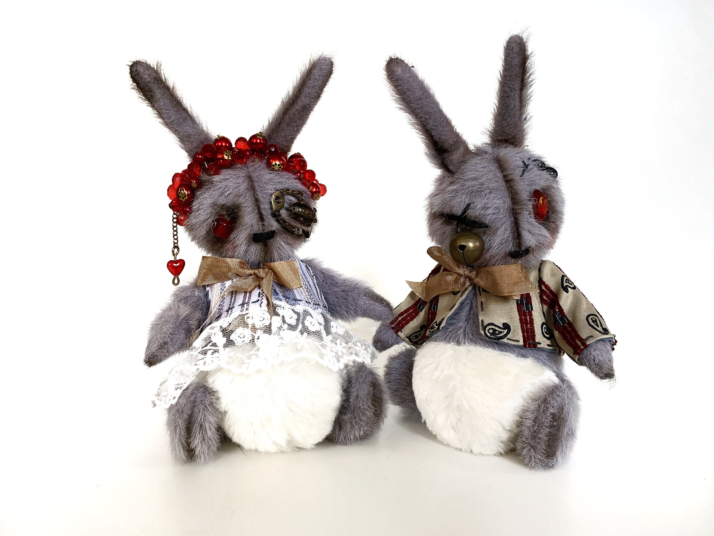 Handmade Art Doll, Creepy Cute Bunny Stuffed Animal, Goth de