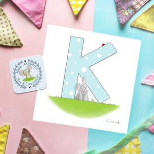 Impresiones iniciales ilustradas en azul y rosa, K-O
