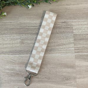 Fabric Wristlet Keychain | Cream Checkered