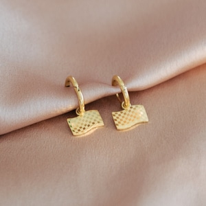 F1 earring | Formula 1 jewelry | Raceflag - Gridflag - Finishflag charm earrings | Motorsport jewelry | Gold or silver stainless steel Stainless steel