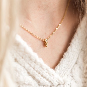 Collier tulipe | bijoux néerlandais | Acier inoxydable acier inoxydable or ou argent | Collier minimaliste avec petite breloque tulipe | Cadeau pour elle