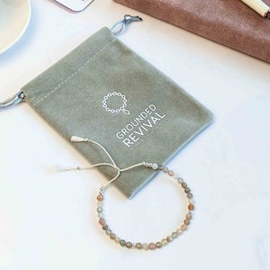 Bracelet Mini Tasbih Pierre de soleil + Carte Dua | Bracelet dhikr 33 perles pour femme, perles de prière islamiques, cadeau musulman pour elle