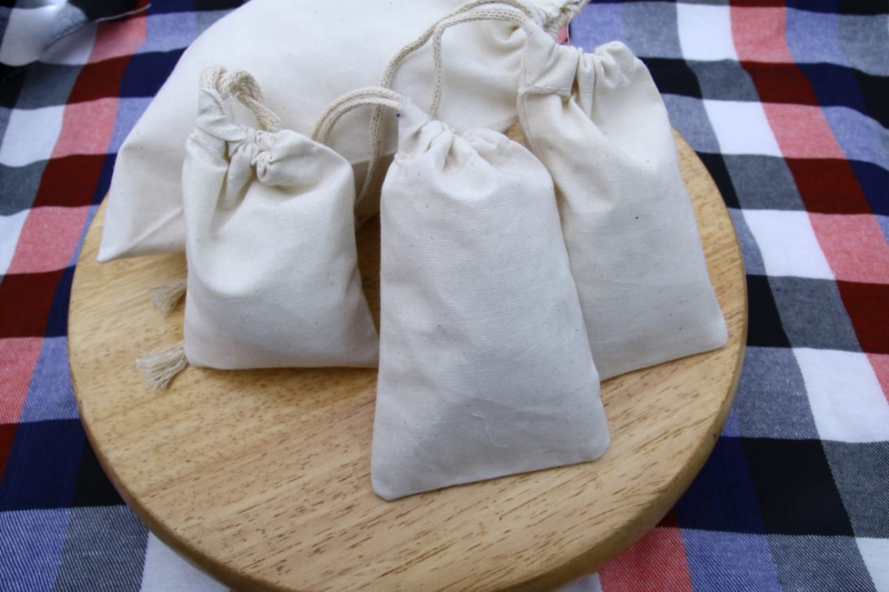 10x12 Inches Poly Cotton Muslin Bags. Single Drawstring Etsy UK