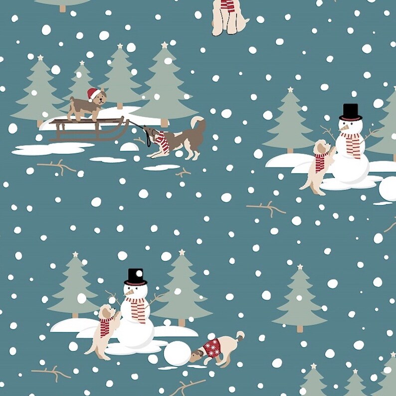 Puede incluir: Una escena de invierno azul y blanca con perros, mu&ntilde;ecos de nieve y &aacute;rboles de Navidad. Los perros llevan bufandas y gorros rojos y blancos. Los mu&ntilde;ecos de nieve llevan sombreros de copa negros y bufandas rojas y blancas. Los &aacute;rboles de Navidad son verdes y tienen estrellas blancas en la cima.