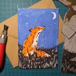 Maanverlichte vos, sereen landschap met linoprint - A6-kaart