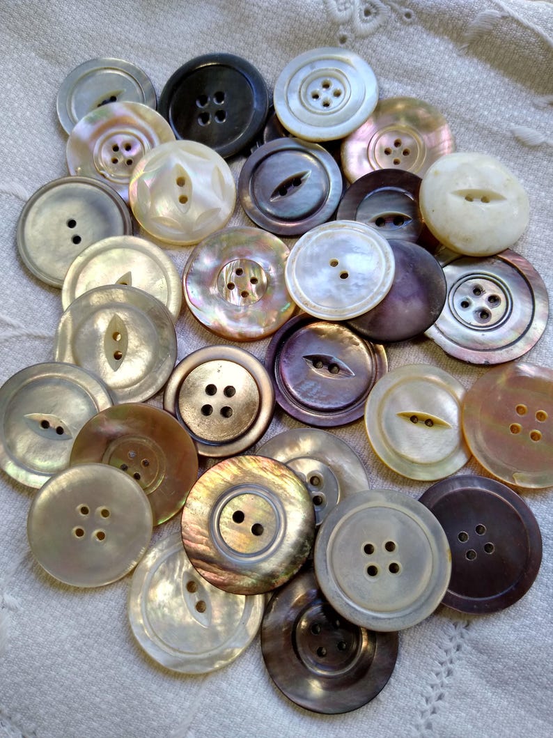 Antique Pearl Shell Large Buttons (30) - Etsy
