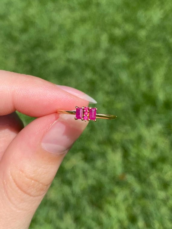 18k Gold Ruby ring
