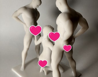 секс втроем минет эротическая скульптура lgbtq