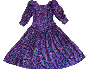 Vtg  Size 8 Leslie Lucks Floral Fit Flare Long Sleeve Puff Sleeve Purple Dress