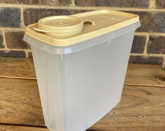 Tupperware #469 Cereal Keeper 13 Cup Storage Container Sheer Base w/ Pink Lid Tupperware #469 Cereal Keeper 13 Cup Storage Container Sheer Base w/ Pink Lid
