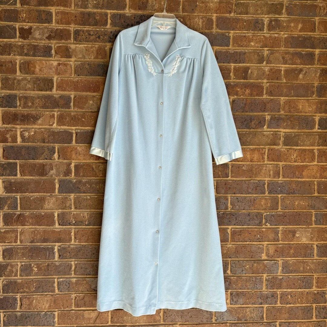 Vanity Fair House Dress Pearl Snap Robe Baby Blue Polyester Satin ...
