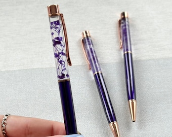 Stylos fleurs violettes, Fleurs séchées, Papeterie, Fournitures de bureau, Stylo en résine dorée, Stylo floral, Jolis stylos, Cadeaux personnalisés, Stylo élégant