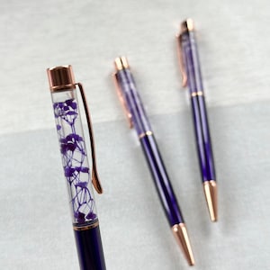 Purple Flower Pens, Dried flowers, Stationery, Office Supplies, Gold Resin pen, Floral Pen, Pretty Pens, Personalised gifts, Stylish Pen