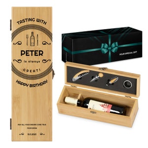 Maverton Personalised Set of Wine Opening Accessories - Gift Set for man - Stainless Steel Wine Tools in wooden box for him - For Birthday