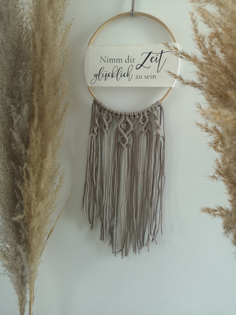 Macramé Atrapasueños en el Bohostil con dicho // Colgante de pared para boda // Regalo para la iniciación imagen 2