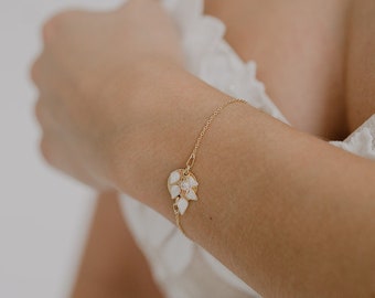 Bridal jewelry, bridal bracelet, delicate bracelet, Lola bracelet