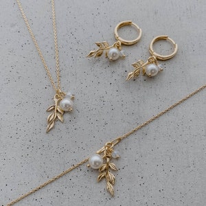 Bridal jewelry set, jewelry set Resi NEW with leaf pendant, wedding jewelry