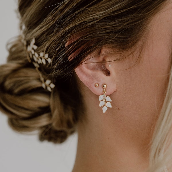 Bijoux de mariée, boucles d'oreilles de mariée avec feuilles, boucles d'oreilles Lana petites