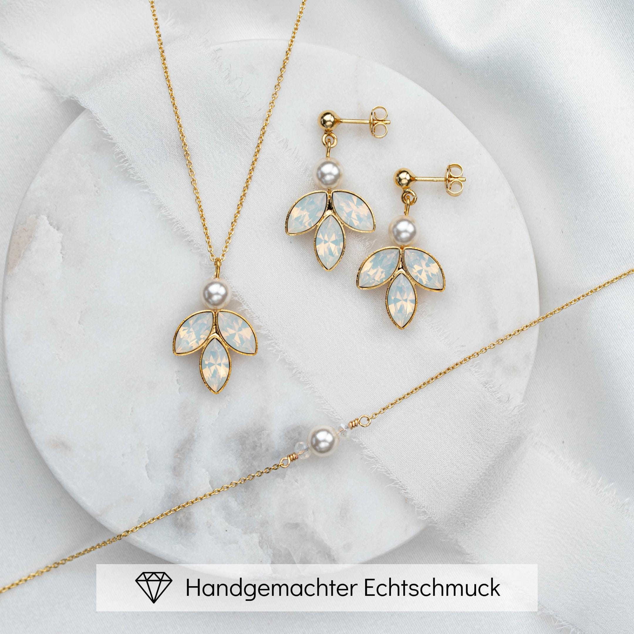 Bridal jewelry set with pearls and crystals, wedding set earrings + necklace + bracelet, 925 silver jewelry, bridal jewelry set | Kate