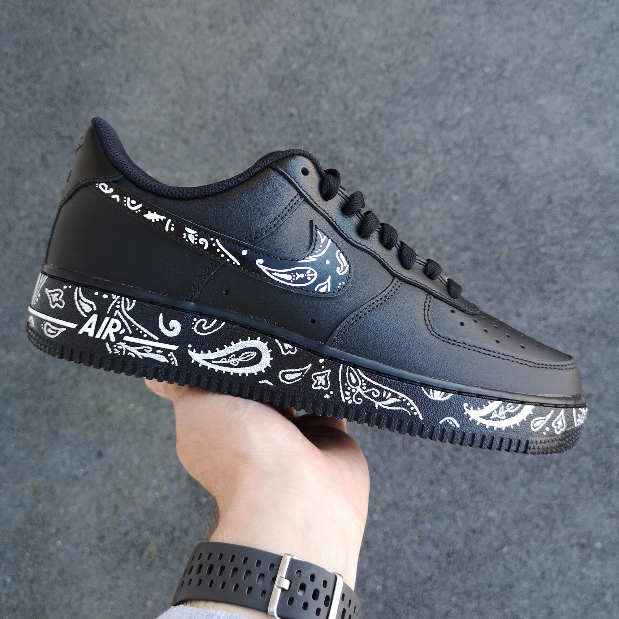 bandana on air force 1