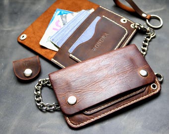 Ręcznie robiony skórzany portfel na łańcuszku, zaprojektowany dla motocyklistów i do codziennego noszenia – zamówienie niestandardowe