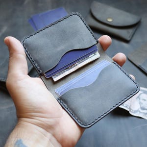 Portafoglio bifold in pelle Crazy Horse fatto a mano: porta carte sottile e minimalista