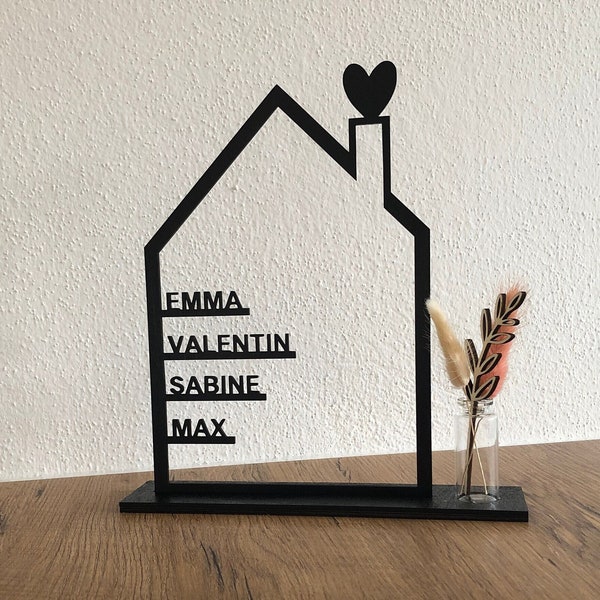 Haus mit Namen aus Holz / personalisiertes Holzhaus / Einzugsgeschenk / Ostergeschenk Familie / Einweihungsgeschenk / Türschild Familie