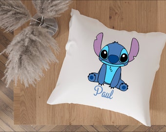 Coussin stitch personnalisé/ coussin maternelle personnalisé/ cadeau stitch personnalisé / cadeau anniversaire personnalisé enfant