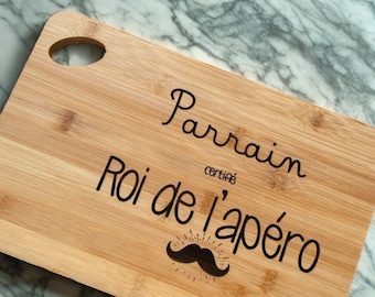 Planche apéro personnalisée 20x30 cm – Roi de l’apéro – Cadeau parrain, papa, ami – Gravure prénom enfant
