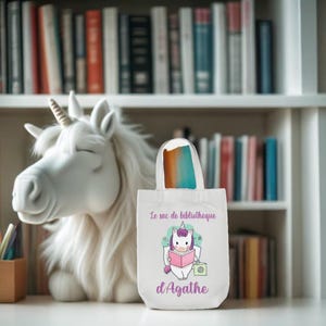Tote bag sac enfant personnalisé pour bibliothèque /tote bag personnalisé  Livres Maternelle /sac à doudou, affaires d'école licorne allongé