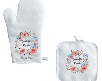 Set Gant et Manique de Cuisine Personnalisé -   Couronne de Fleurs et Prénoms des Petits-Enfants - Cadeau Unique pour Mamie