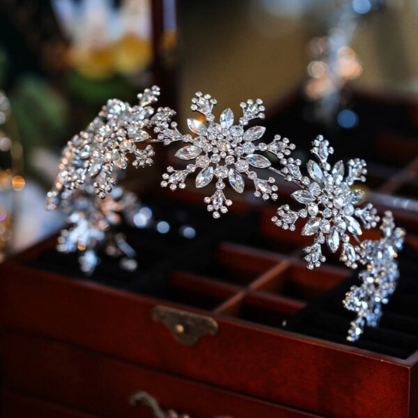 Snowflake Hair Piece Etsy