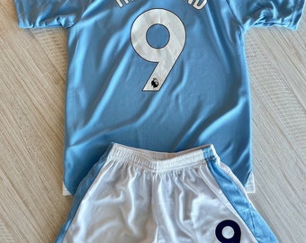 Enfants Jeunes Erling Haaland 9 Manchester City F.C. Enfant 23-24 ans Jersey W-Short TAILLE ENFANT