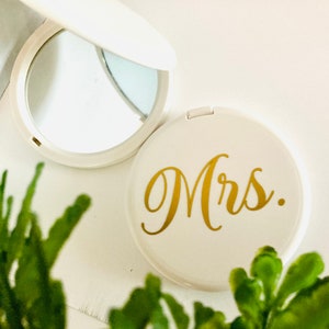Bridal Party Mirror Gifts | Custom Name Mirror Gifts | Wedding Party Compact Mirrors | Pocket Mirror Gift | Personalized Compact Mirrors