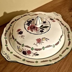 1930&#39;s Stunning Antique/Vintage Woods and Sons English china Staffordshire pottery &quot;Flora&quot; design terrine table ware. Fine Vintage gifting.