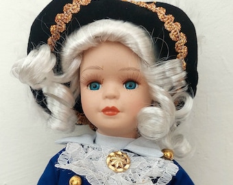 Vintage Porzellan Puppa German soldier boy  souvenir  doll,  porcelain in pristine condition for fine gifting in a box, 31cm tall. perfect!