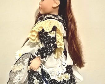 Faithfully Anna, een grote vintage porseleinen pop van een klein meisje uit de Knightsbridge-collectie, klaar om cadeau te geven, professioneel gereinigd.