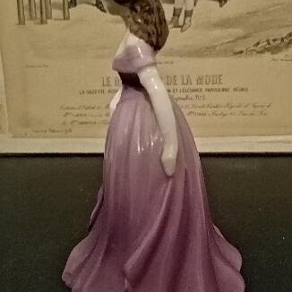 Beautiful small Coalport figurine in Fine Bone China, Valentine Debutante Eternity range, perfect for gifting