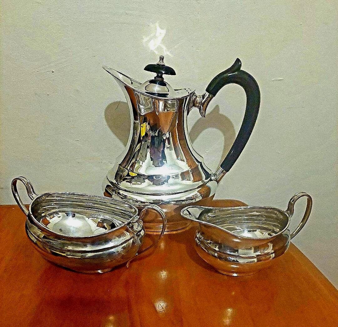 Beautifully Stunning Tea/coffee Pot Set Made by Viners in England ...