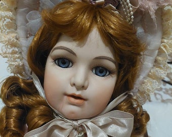 The most Exquisite Dolls. Lavinia by JC Leonhart for Hanah, Limited  Edition 67/720, fully restored and ready for  finest vintage gifting.