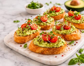 Recette d'apéritif facile et rapide de toasts crémeux à l'avocat (à imprimer), fiche recette facile pour amuse-bouche, idée de crostini à l'avocat express